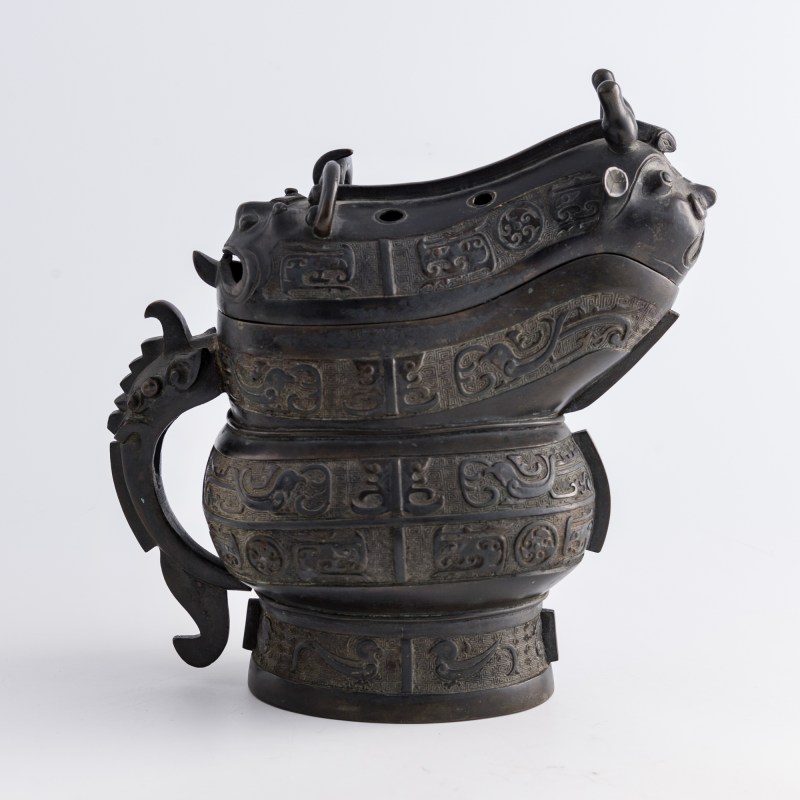 明代 銅饕鬄紋觥 | A Chinese bronze taotie-decorated gong vessel, Ming dynasty
