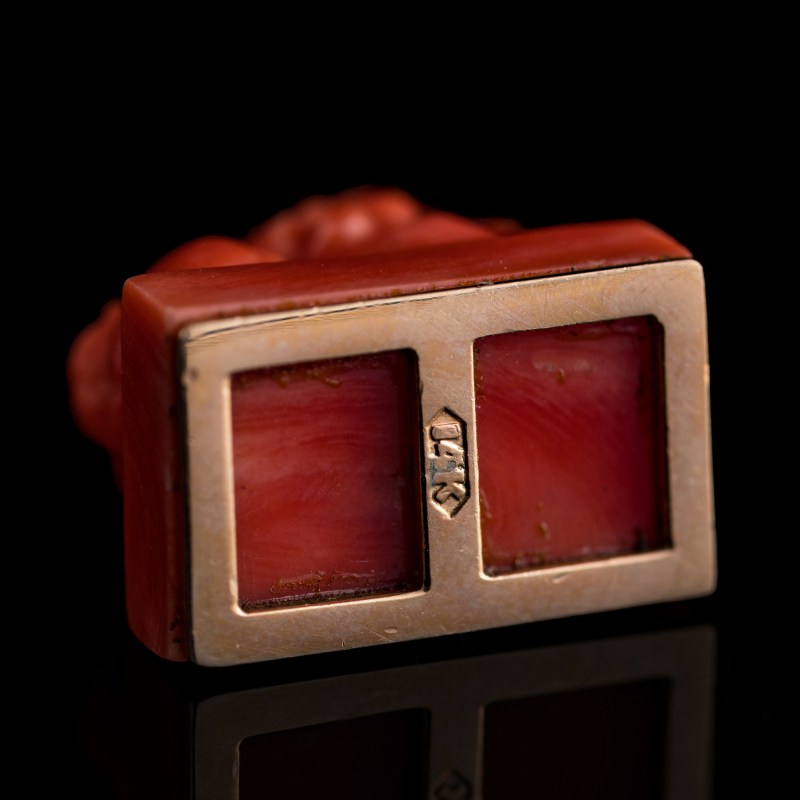 十九世紀 珊瑚挂件及印章 | A Chinese coral pendant and seal, 19th century - 图10