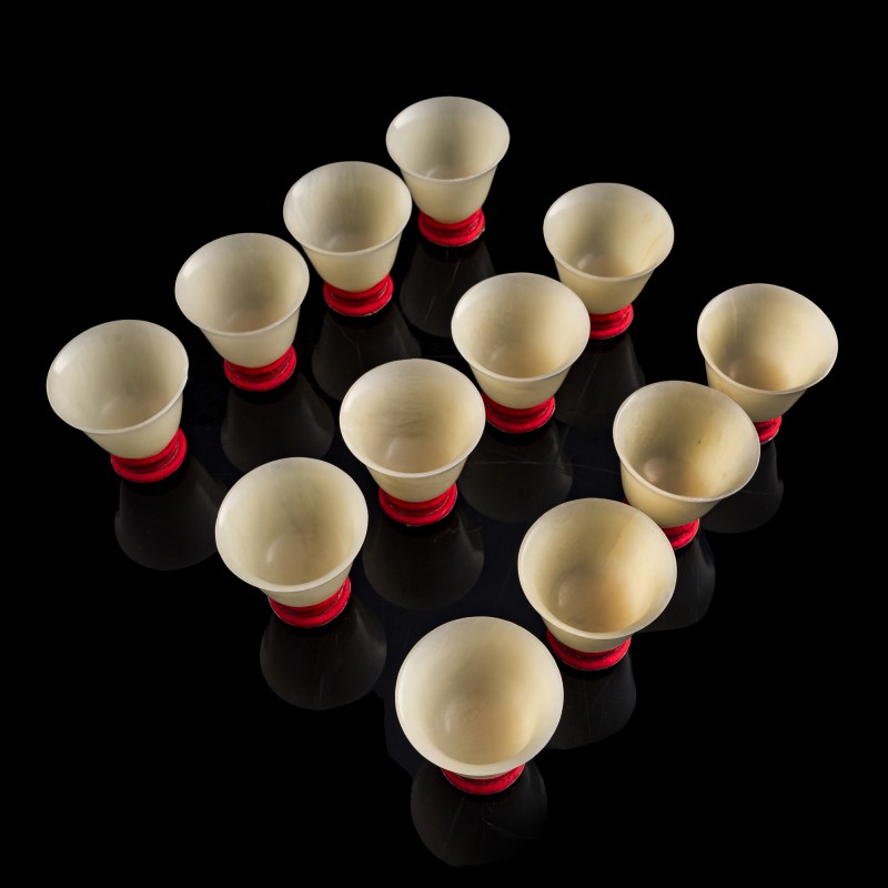 十九世紀 玉杯十二隻一套（附原配老錦盒） | A set of twelve Chinese jade cups, 19th century - 图6