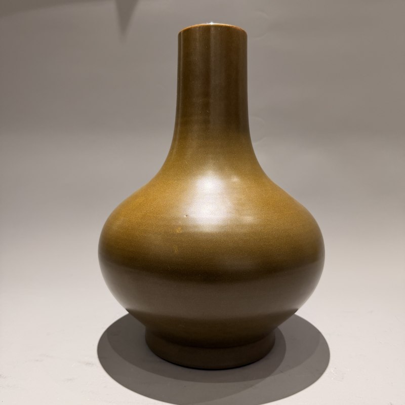 清光绪 茶叶末釉荸荠瓶 - 图3