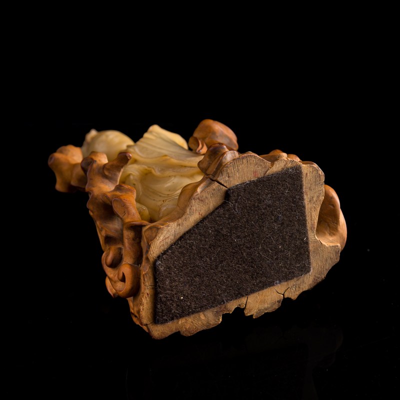 十八世紀 壽山白芙蓉觀音（附原配黃楊木座） | A Chinese Shoushan white furong stone Guanyin, 18th century - 图7