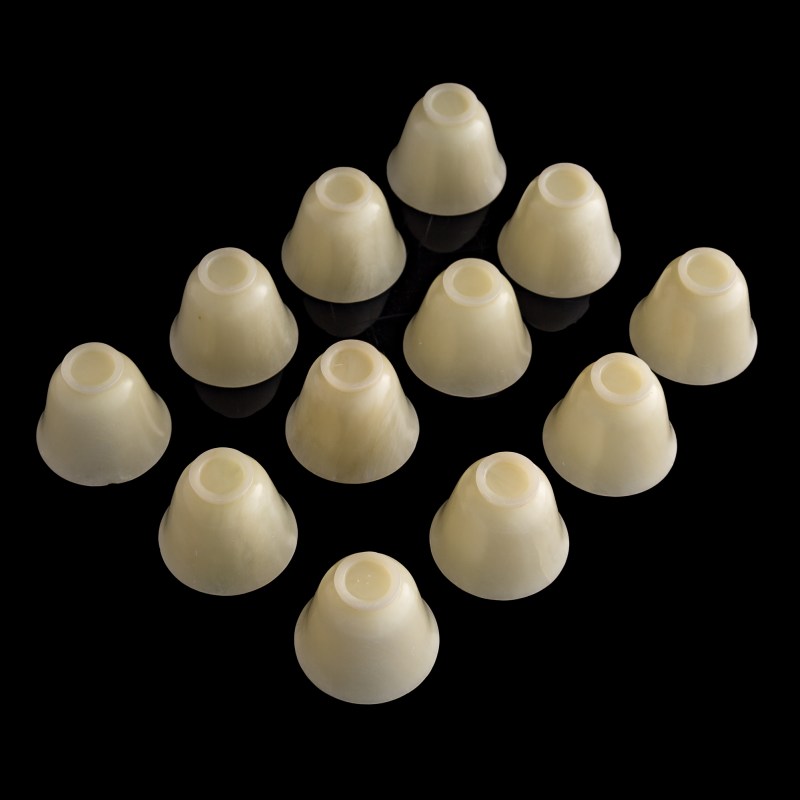 十九世紀 玉杯十二隻一套（附原配老錦盒） | A set of twelve Chinese jade cups, 19th century - 图8
