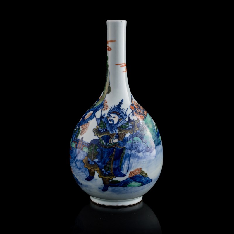 十九世紀 青花加彩西游記人物膽瓶 | A Chinese blue and enamel 'Journey to the West' danping vase, 19th century - 图1