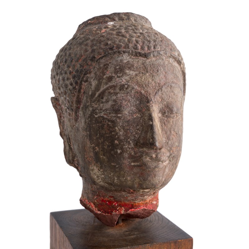 唐代或更早 石雕佛頭（附座） | A Chinese carved stone Buddha head, Tang dynasty or earlier - 图5
