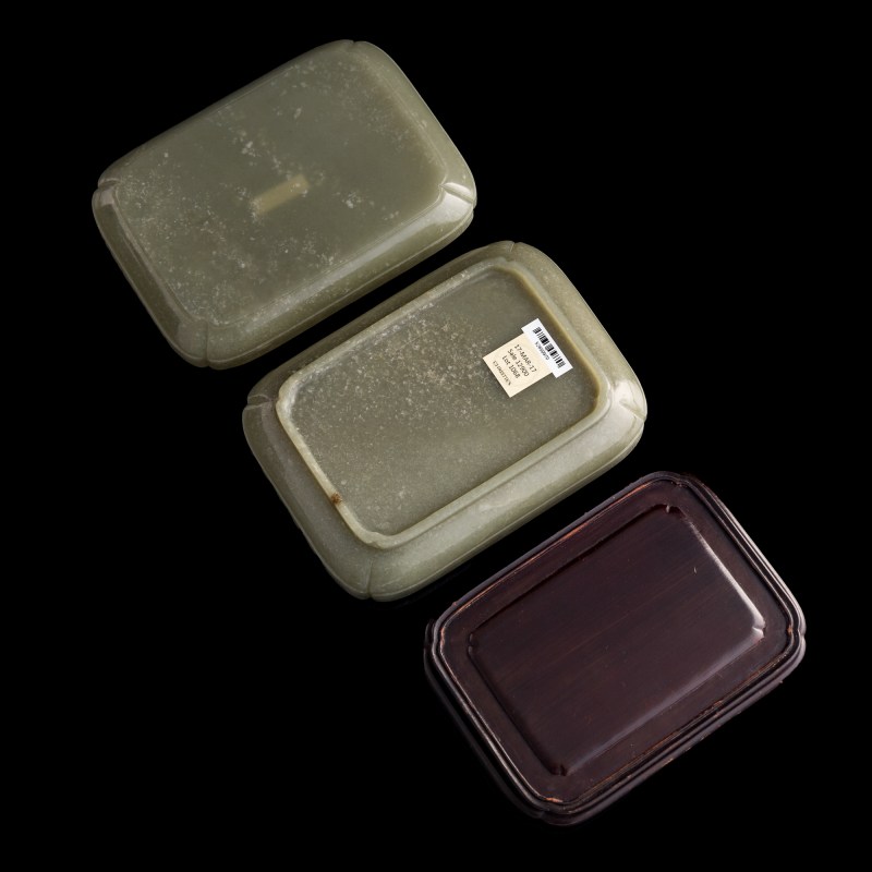清代 青玉方捧盒（附硬木座及錦盒） | A Chinese celadon jade box, Qing dynasty - 图8