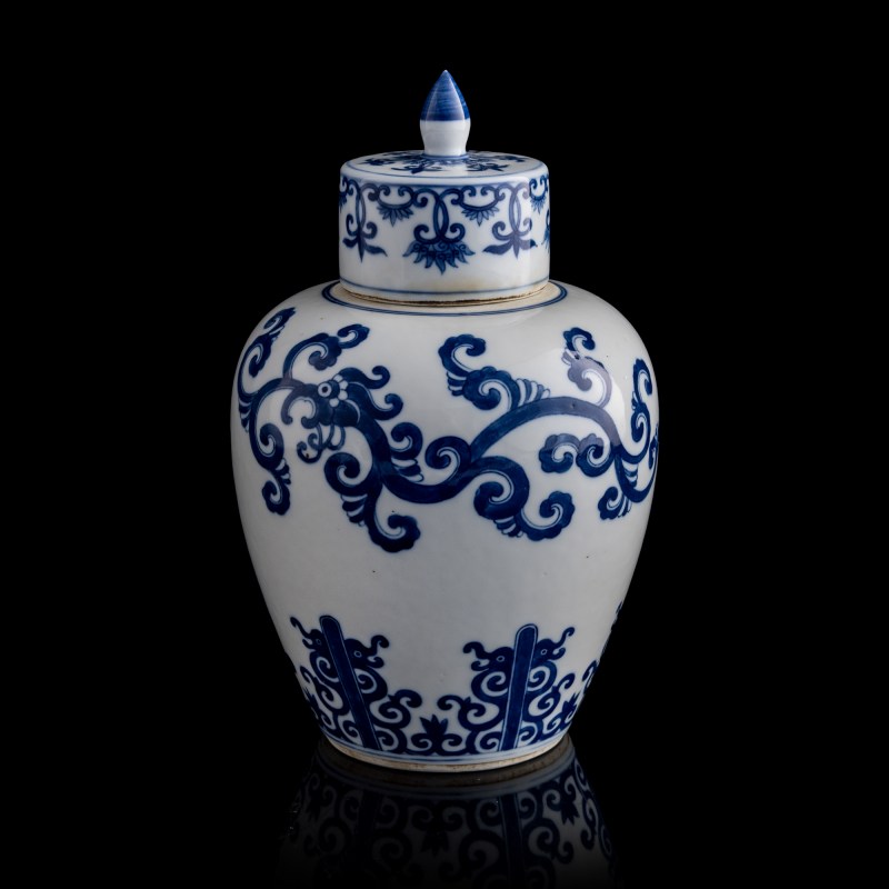 十九世紀 越南青花蓋罐 | A Vietnamese blue and white 'Bleu de Hue' covered jar, Nguyen dynasty (19th century) - 图3