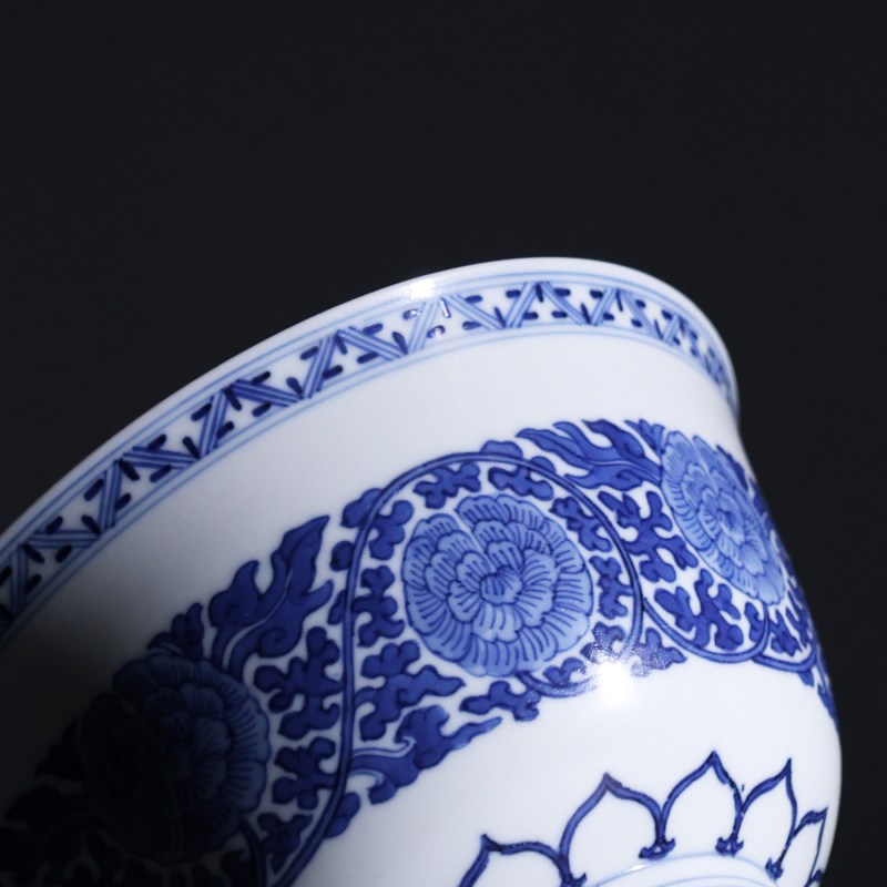 清道光 青花缠枝牡丹纹碗 - 图6