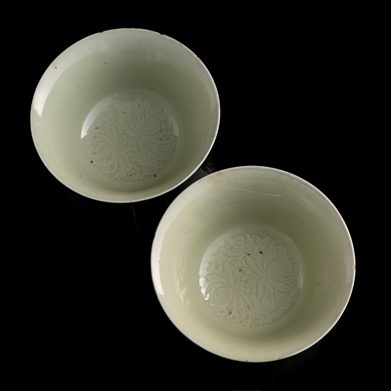 清康熙 青釉劃花碗一對 | A pair of Chinese incised celadon bowls, Kangxi period, Qing dynasty - 图5
