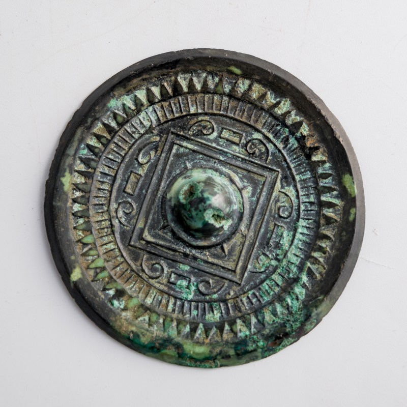 漢代/宋代 各式銅鏡四個 | Four assorted Chinese bronze mirrors, Han/Song dynasty - 图5