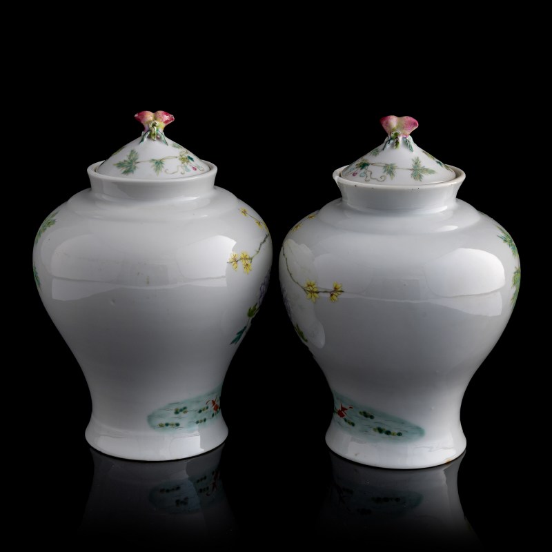 民國 粉彩花鳥蓋罐一對 | A pair of Chinese famille rose bird and flower jars, Republic period - 图4