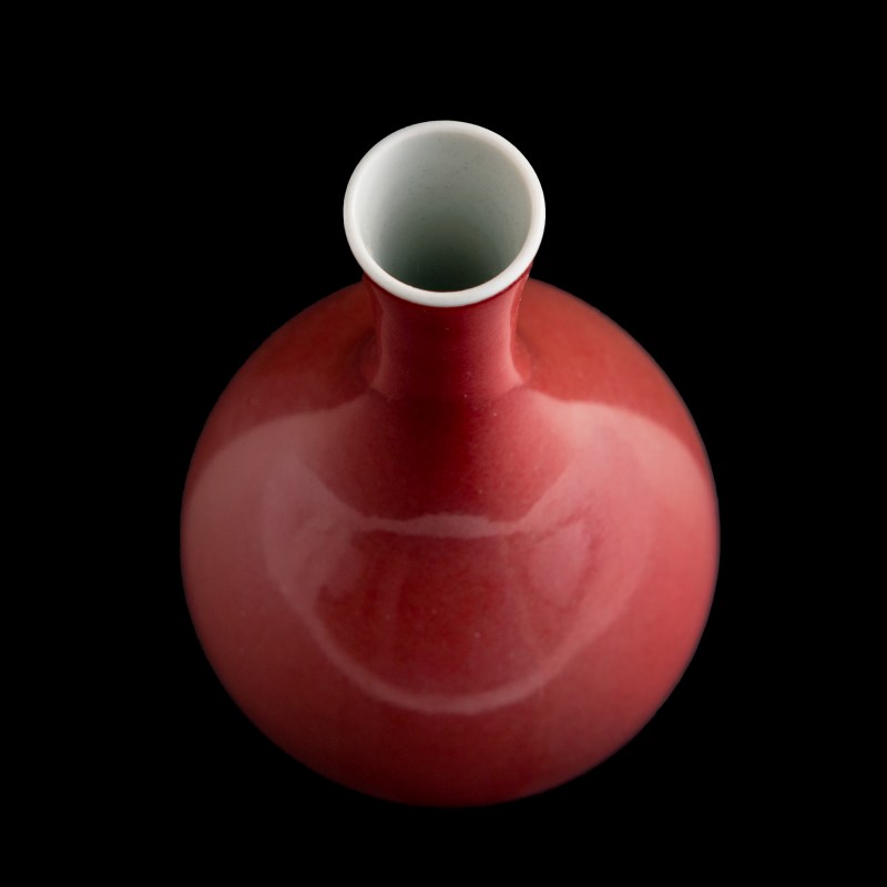 清代 祭紅釉膽瓶 | A Chinese sacrificial-red-glazed danping vase, Qing dynasty - 图5