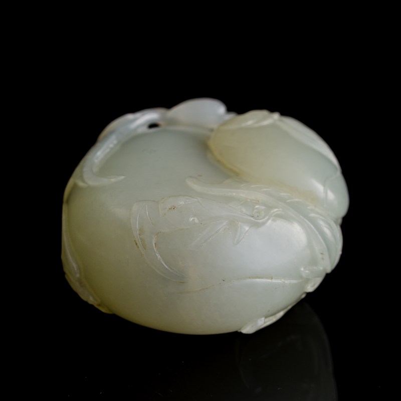 十八世紀 白玉雕桃形鼻烟壺 | A Chinese white jade peach-form snuff bottle, 18th century - 图8