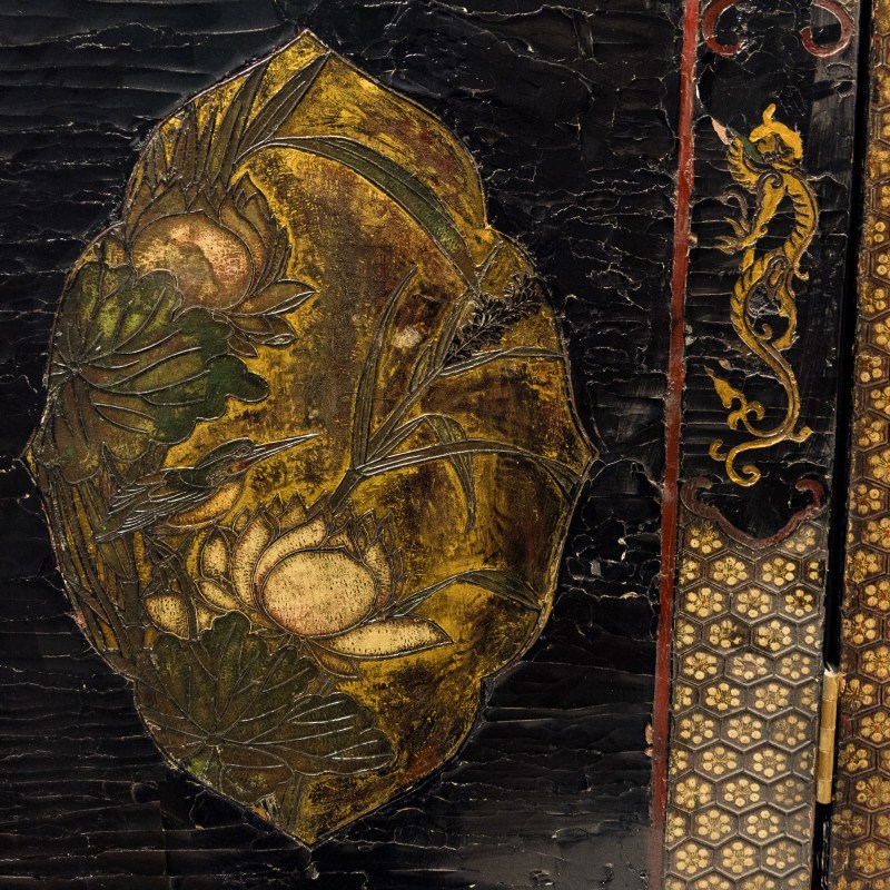 清康熙 黑漆地彩繪人物故事屏風六扇一套 | A Chinese six-panel painted black lacquer folding screen, Kangxi period, Qing dynasty - 图22