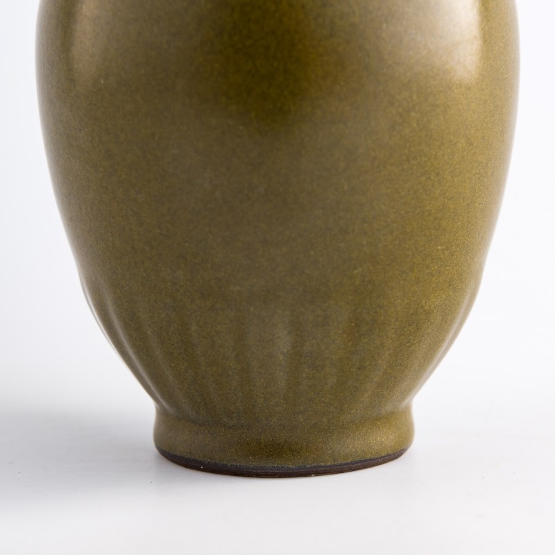 清代 茶葉沫長頸瓶 | A Chinese teadust-glazed bottle vase, Qing dynasty - 图8