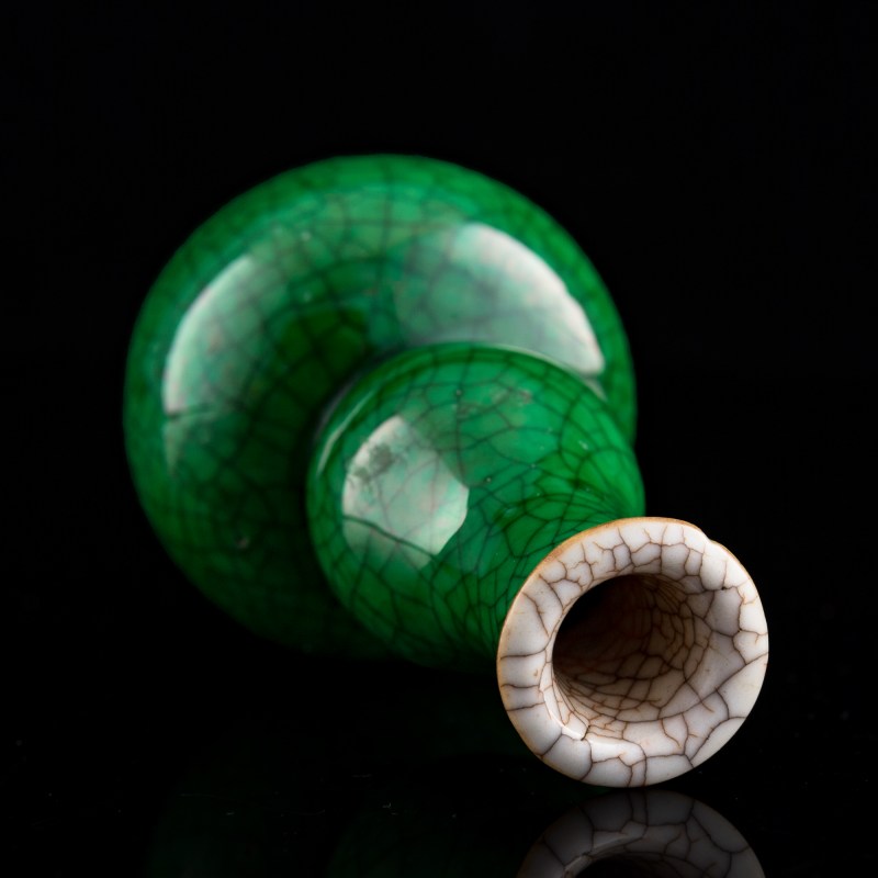 十九世紀 綠哥釉葫蘆瓶 | A Chinese green ge-type-glazed double-gourd vase, 19th century - 图6