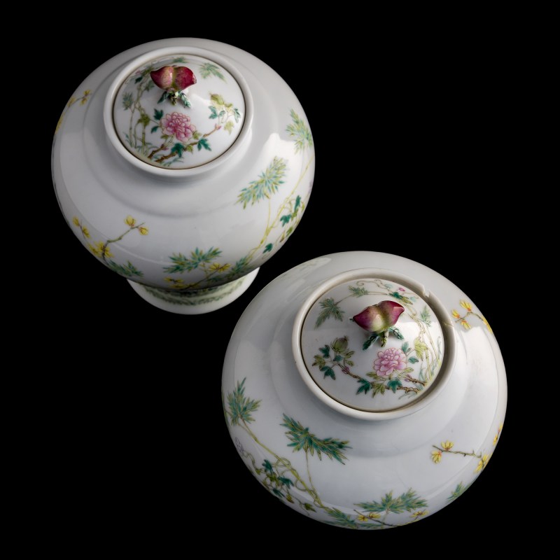 民國 粉彩花鳥蓋罐一對 | A pair of Chinese famille rose bird and flower jars, Republic period - 图6