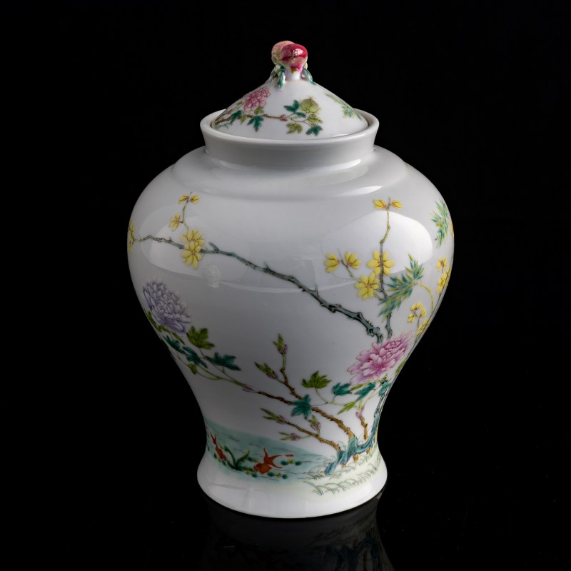 民國 粉彩花鳥蓋罐一對 | A pair of Chinese famille rose bird and flower jars, Republic period - 图9