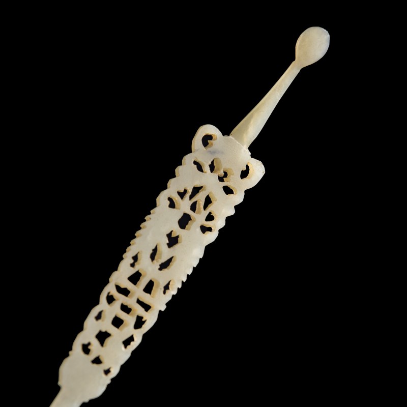 十九世紀 玉發簪 | A Chinese jade hairpin, 19th century - 图7