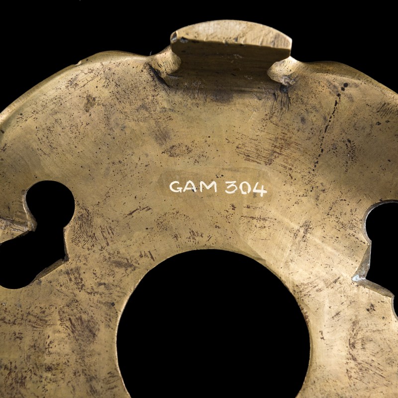 十九世紀 銅押經爐（附原配銅座） | A Chinese bronze 'yajing' censer, 19th century - 图8