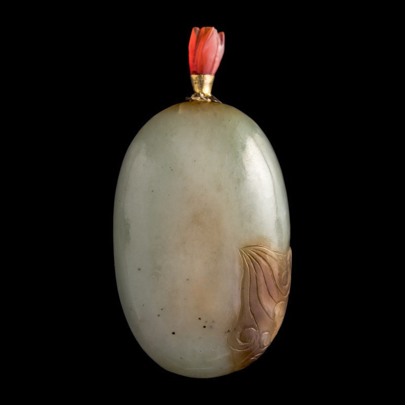 十九世紀早 糖玉巧雕鼻烟壺 | A Chinese brown jade snuff bottle, early 19th century - 图2