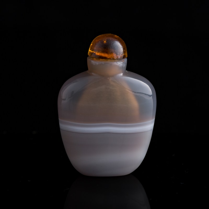 十八/十九世紀 瑪瑙及水晶鼻烟壺 | A Chinese agate and a crystal snuff bottle, 18th/19th century - 图6