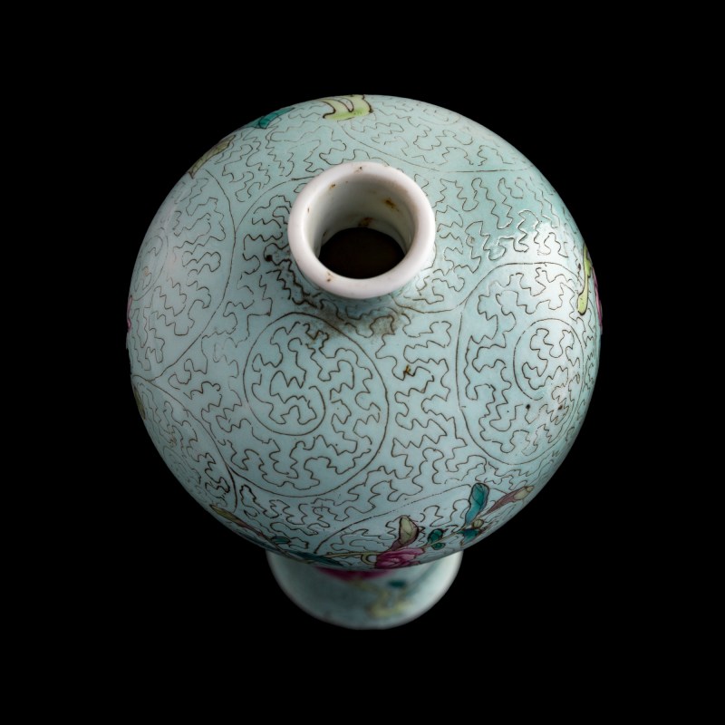 清代 軋道粉彩花卉梅瓶 | A Chinese sgraffiato famille rose floral meiping vase, Qing dynasty - 图6