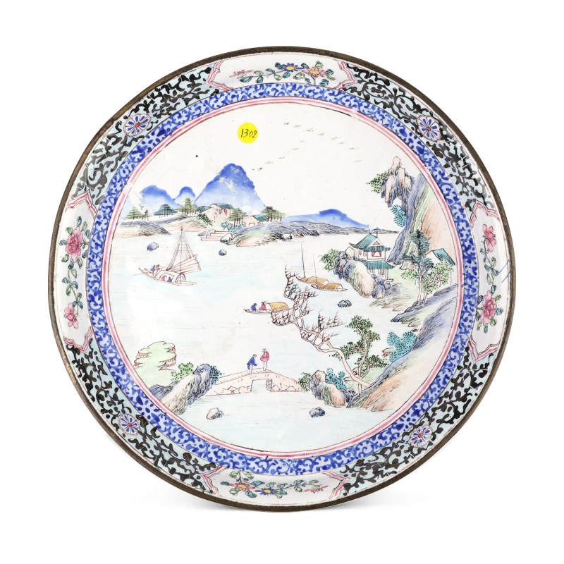 清乾隆 铜胎画珐琅山水行舟图盘