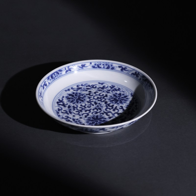 清道光 青花缠枝莲纹盘 - 图3
