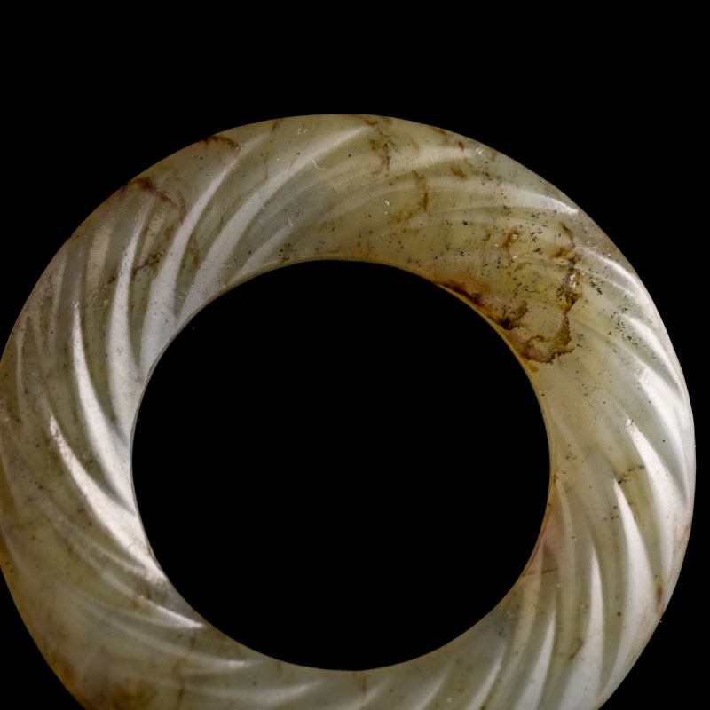 明代或更早 玉絞絲環 | A Chinese twisted-rope jade ring, Ming dynasty or earlier - 图6