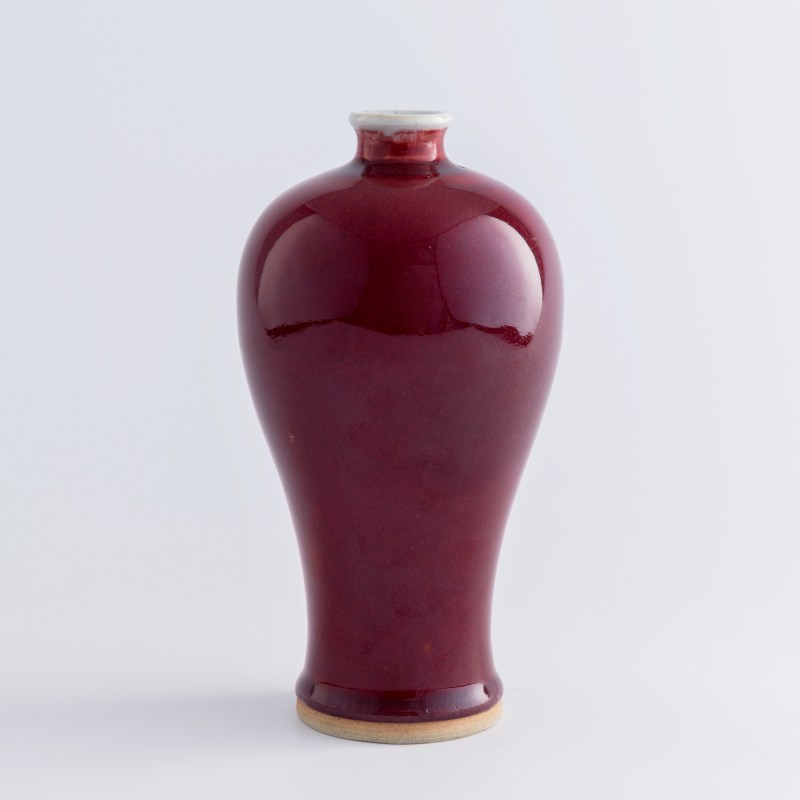 十九世紀 紅釉梅瓶 | A Chinese red-glazed meiping vase, 19th century - 图3