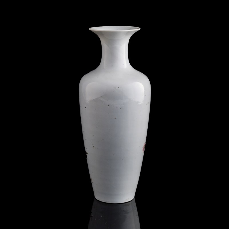 民國 粉彩喜鵲登梅瓶 | A Chinese famille rose 'Magpies and Prunus' vase, Republic period - 图3