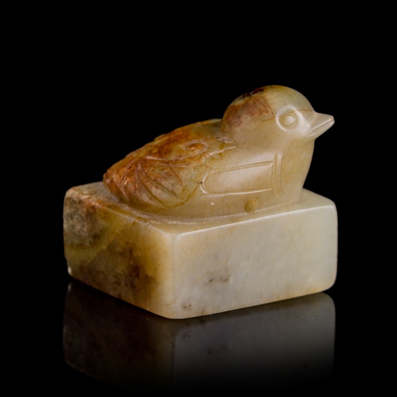 明代 玉雕鳥鈕印章 | A Chinese carved jade seal with bird knob, Ming dynasty - 图1