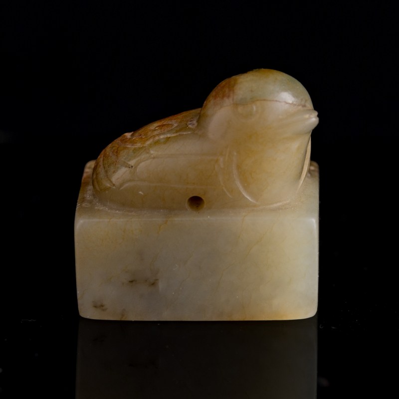 明代 玉雕鳥鈕印章 | A Chinese carved jade seal with bird knob, Ming dynasty - 图2