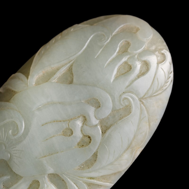 十九世紀 白玉雕佛手瓦頭 | A Chinese white jade 'Buddha's hand' plaque, 19th century - 图6