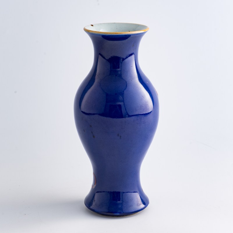 十九世紀 霽藍釉礬紅龍紋瓶 | A Chinese blue-glazed iron-red 'dragon' vase, 19th century - 图3