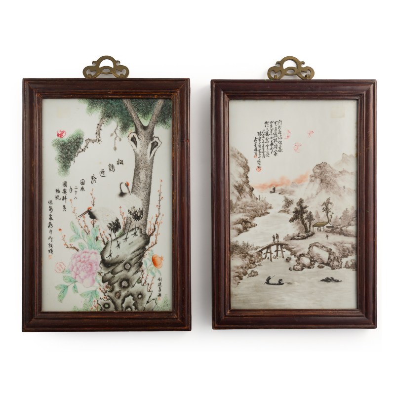 民國 墨彩及粉彩瓷板兩塊 | Two Chinese grisaille and famille rose porcelain plaques, Republic period - 图1