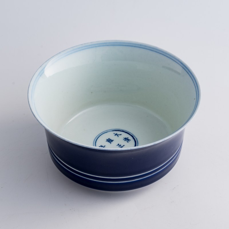 清雍正 霽藍釉弦紋盉碗 | A Chinese sacrificial-blue-glazed ribbed he-form bowl, Yongzheng period, Qing dynasty - 图5