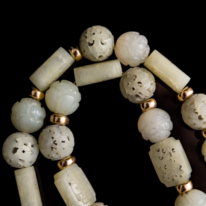 清代 白玉鏤雕珠鏈挂雙歡 | A Chinese white jade openwork chain pendant, Qing dynasty - 图7