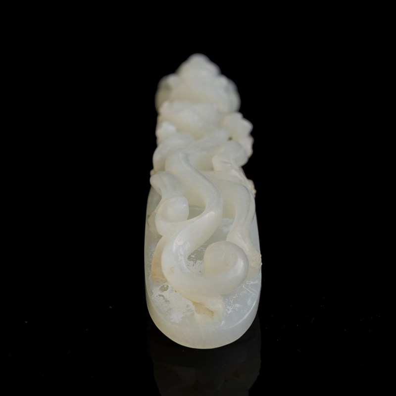 清代 白玉龍勾 | A Chinese white jade dragon hook, Qing dynasty - 图5