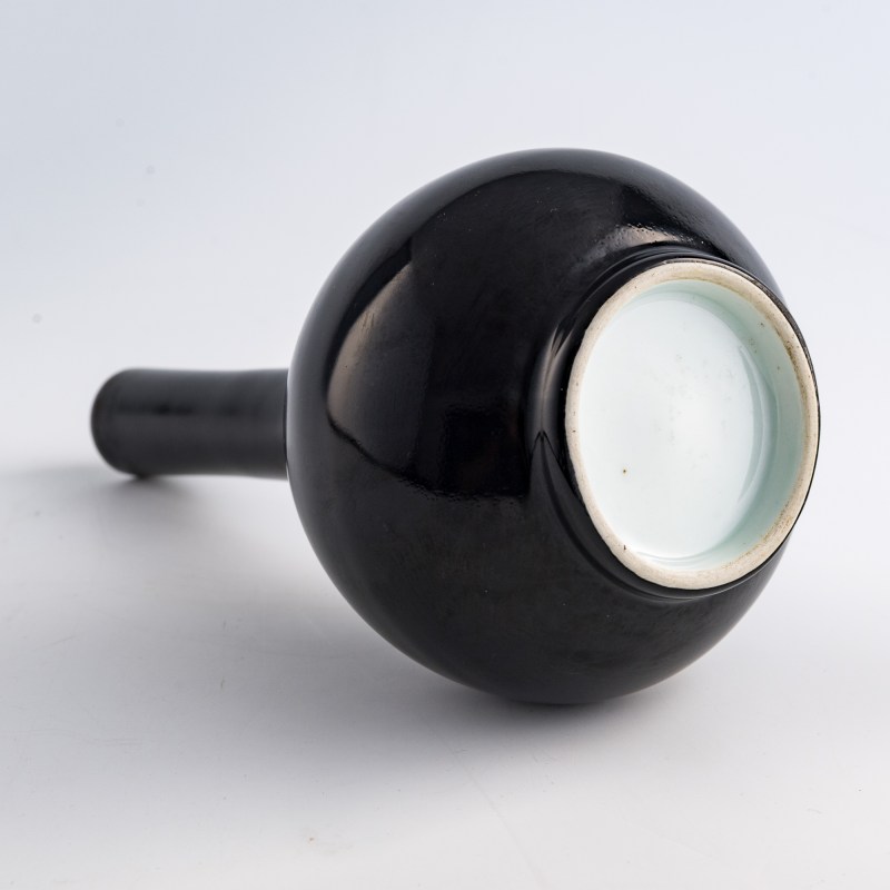 清代 烏金釉膽瓶 | A Chinese black-glazed danping vase, Qing dynasty - 图6