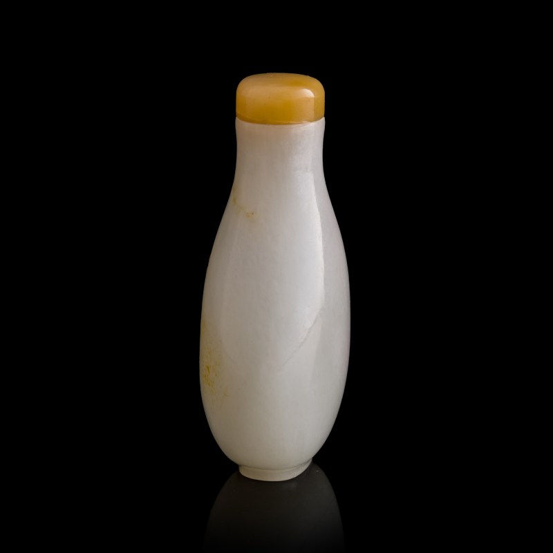 十九世紀早 白玉留皮鼻烟壺 | A Chinese white jade russet-skin snuff bottle, early 19th century - 图2
