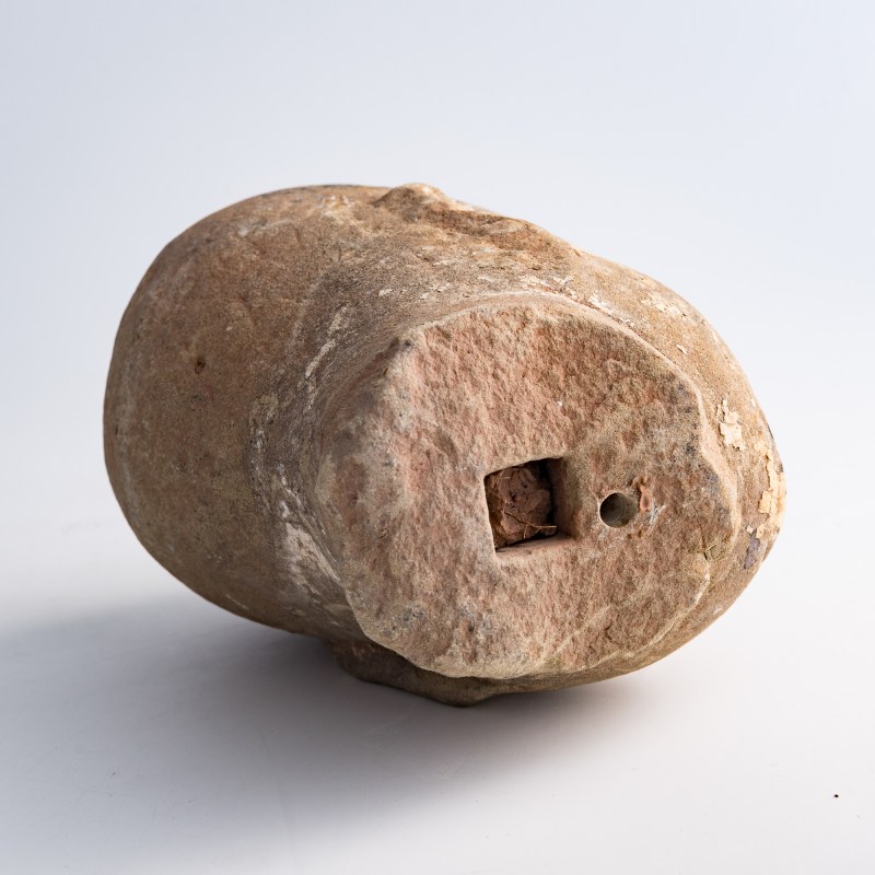 宋代或更早 石雕佛頭（附座） | A Chinese carved stone Buddha head, Song dynasty or earlier - 图9