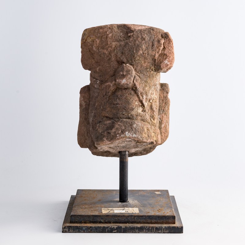 明代或更早 石雕頭像（附座） | A Chinese stone head, Ming dynasty or earlier - 图5