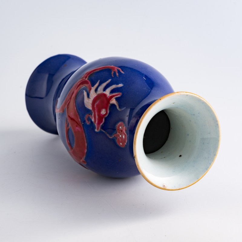 十九世紀 霽藍釉礬紅龍紋瓶 | A Chinese blue-glazed iron-red 'dragon' vase, 19th century - 图6