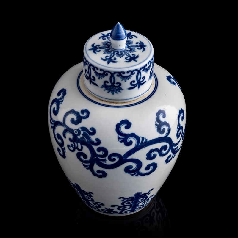 十九世紀 越南青花蓋罐 | A Vietnamese blue and white 'Bleu de Hue' covered jar, Nguyen dynasty (19th century) - 图5