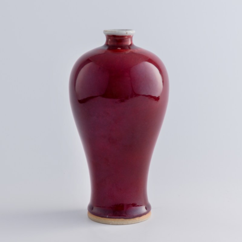 十九世紀 紅釉梅瓶 | A Chinese red-glazed meiping vase, 19th century - 图4