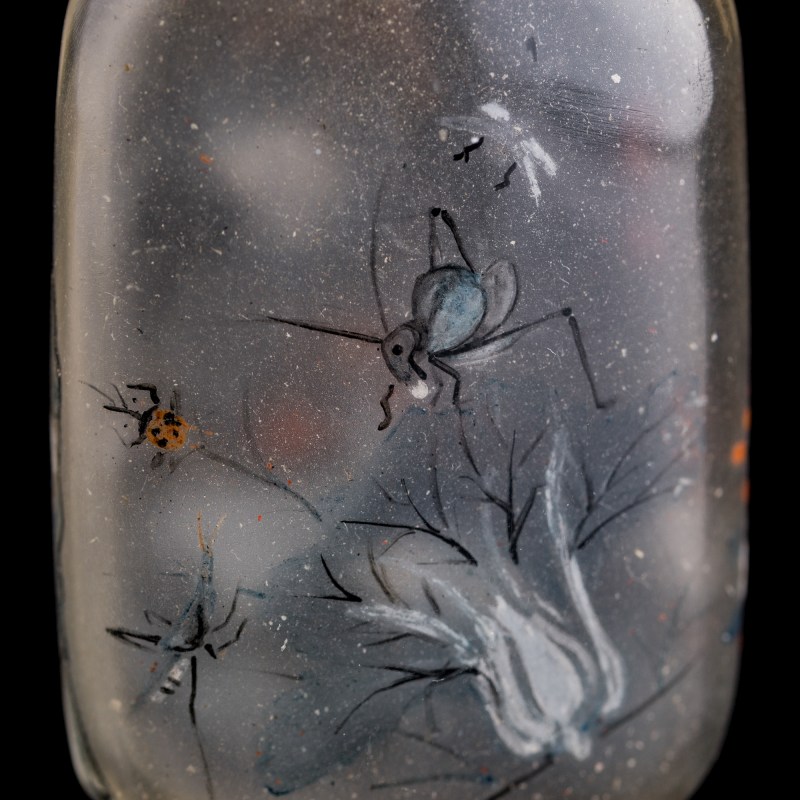 周樂元 內畫花鳥蟲草鼻烟壺 | A Chinese inside-painted 'rooster' snuff bottle, signed Zhou Leyuan, dated 1892 - 图9