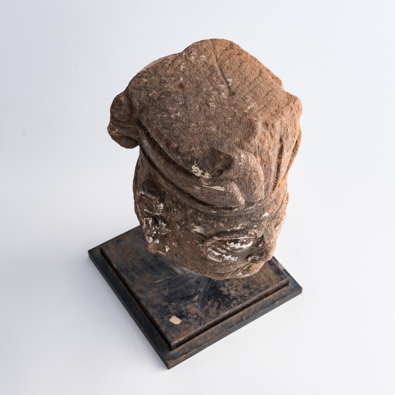 明代或更早 石雕頭像（附座） | A Chinese stone head, Ming dynasty or earlier - 图7