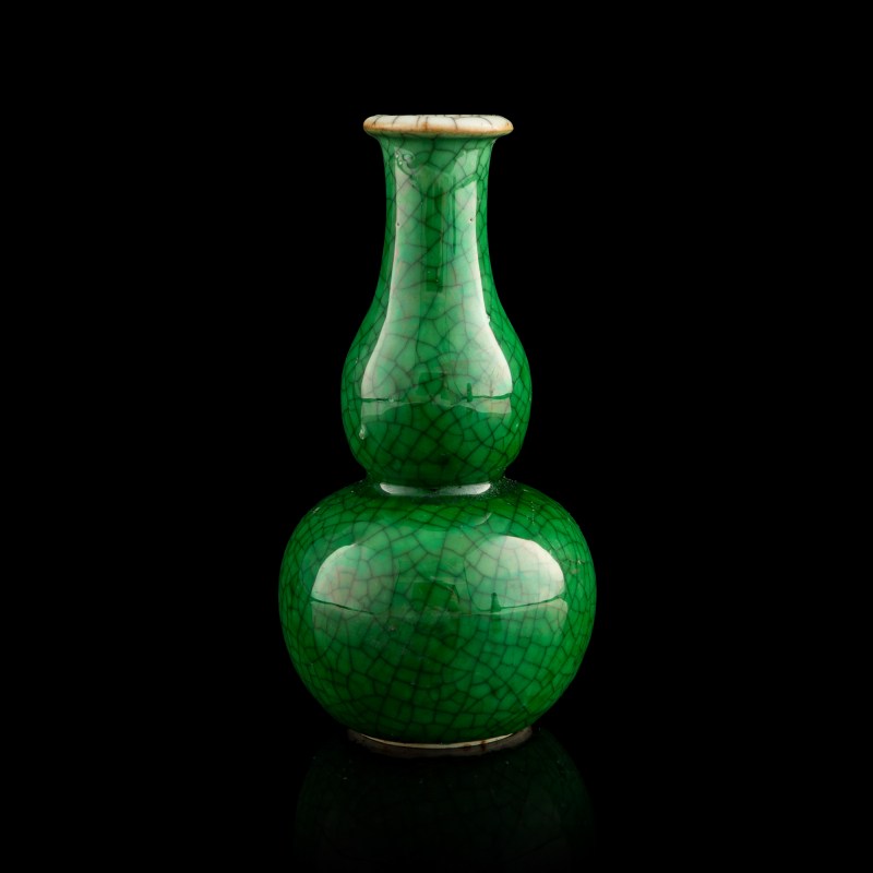 十九世紀 綠哥釉葫蘆瓶 | A Chinese green ge-type-glazed double-gourd vase, 19th century - 图1