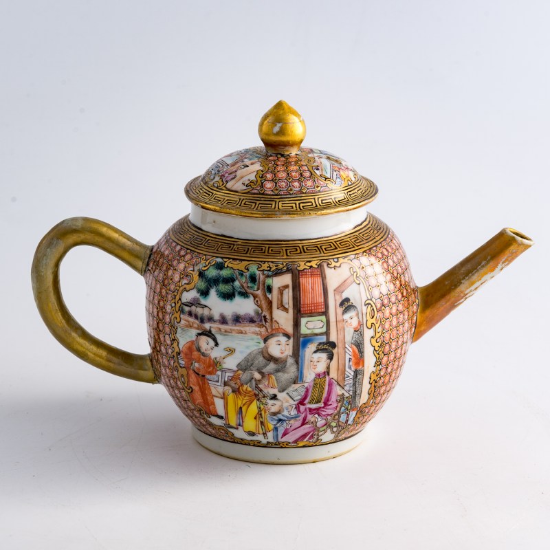 十九世紀早 外銷錦地描金開窗粉彩人物茶具一組 | A set of Chinese export brocade-pattern-ground famille rose tea ware, early 19th century - 图4